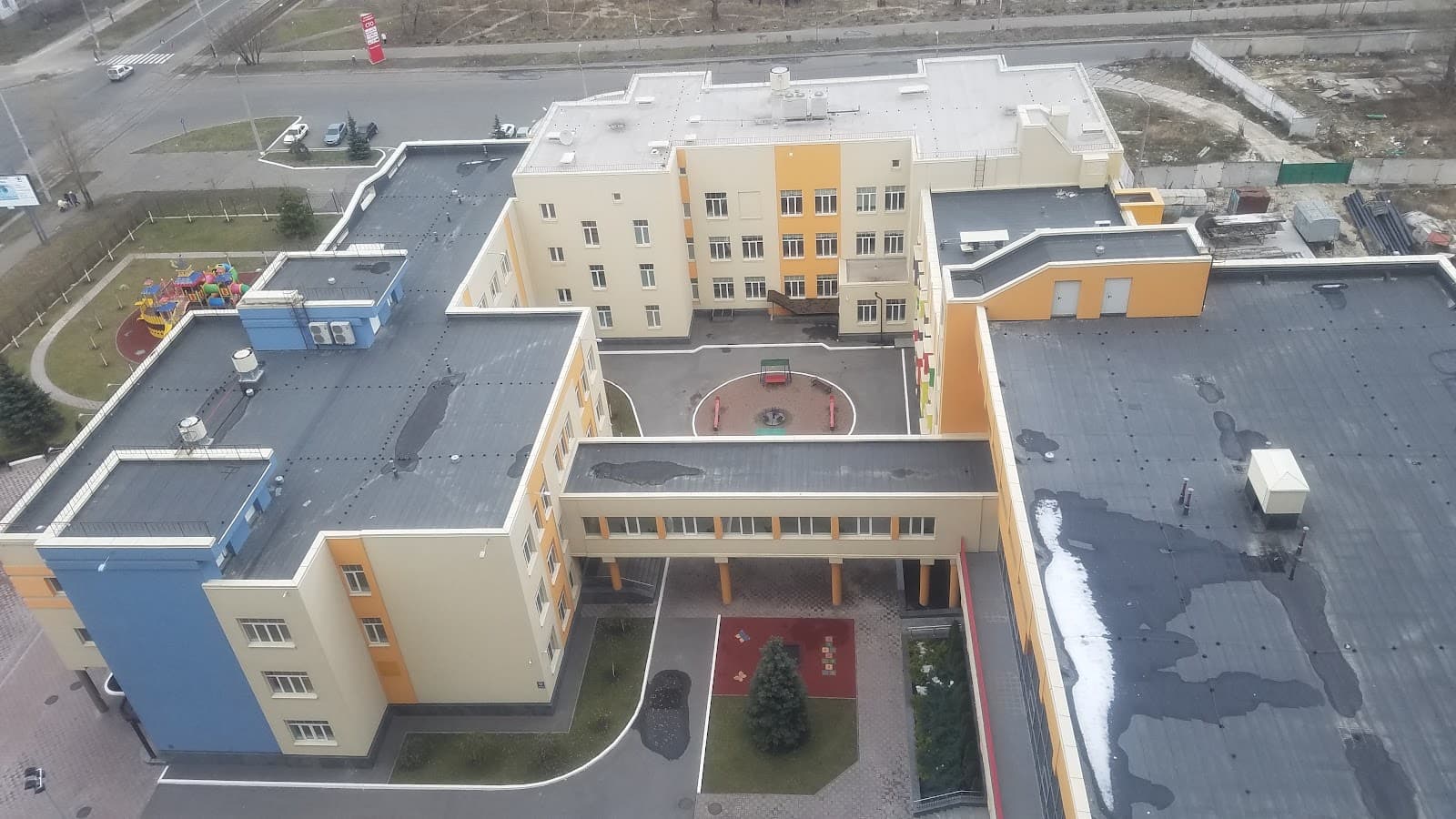 Мiжнародний лiцей Глобус — мініатюра 3