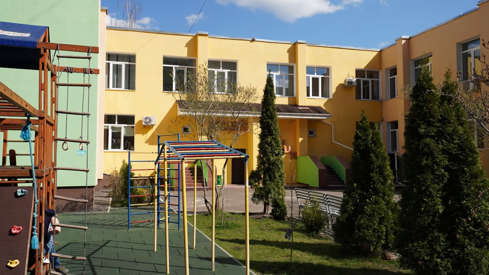 Ліцей Столиця — мініатюра 2