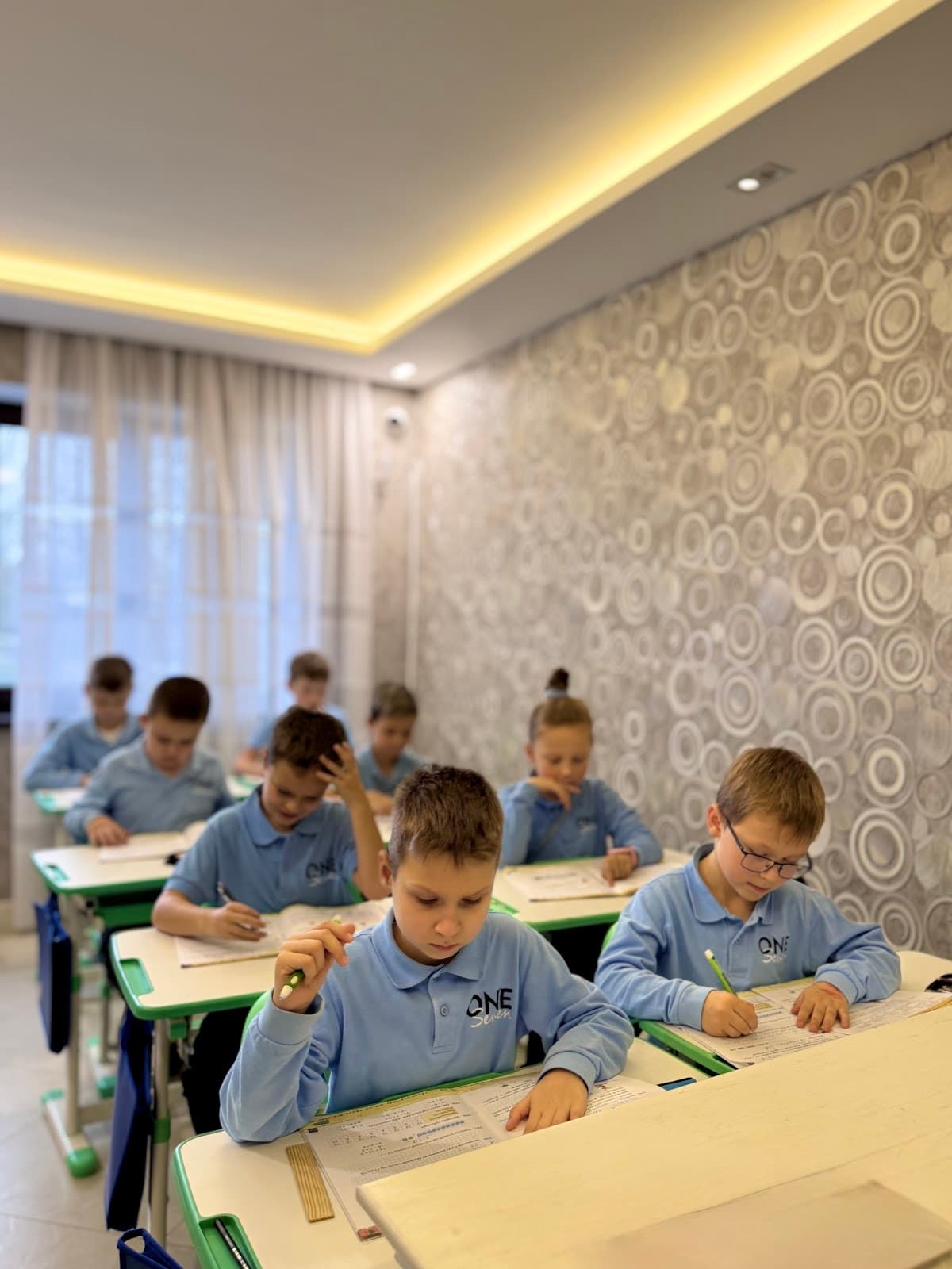 One Seven School — мініатюра 4