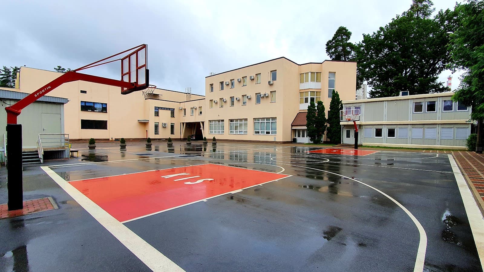 Kyiv International School (QSI) — мініатюра 3