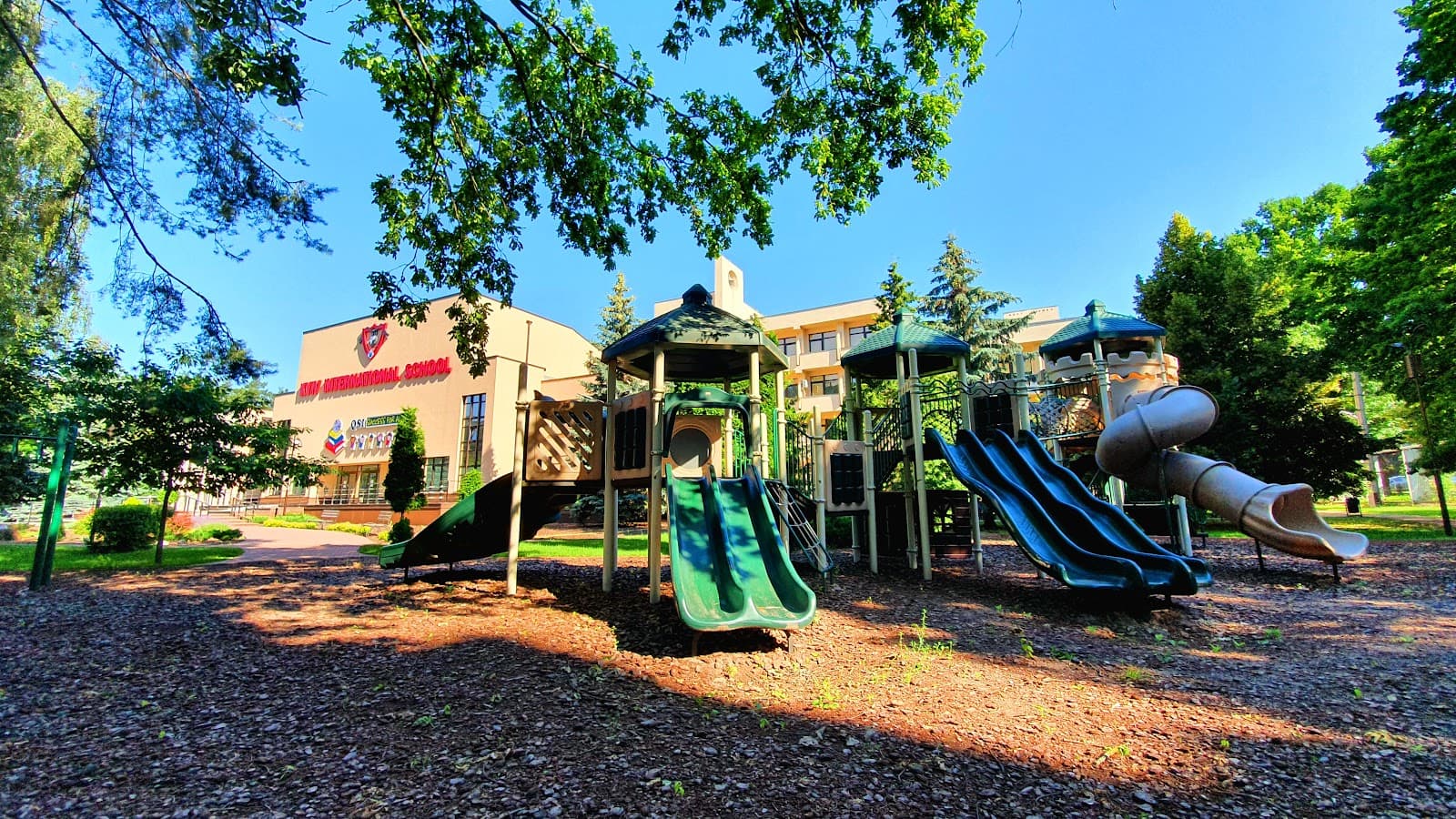 Kyiv International School (QSI) — мініатюра 5