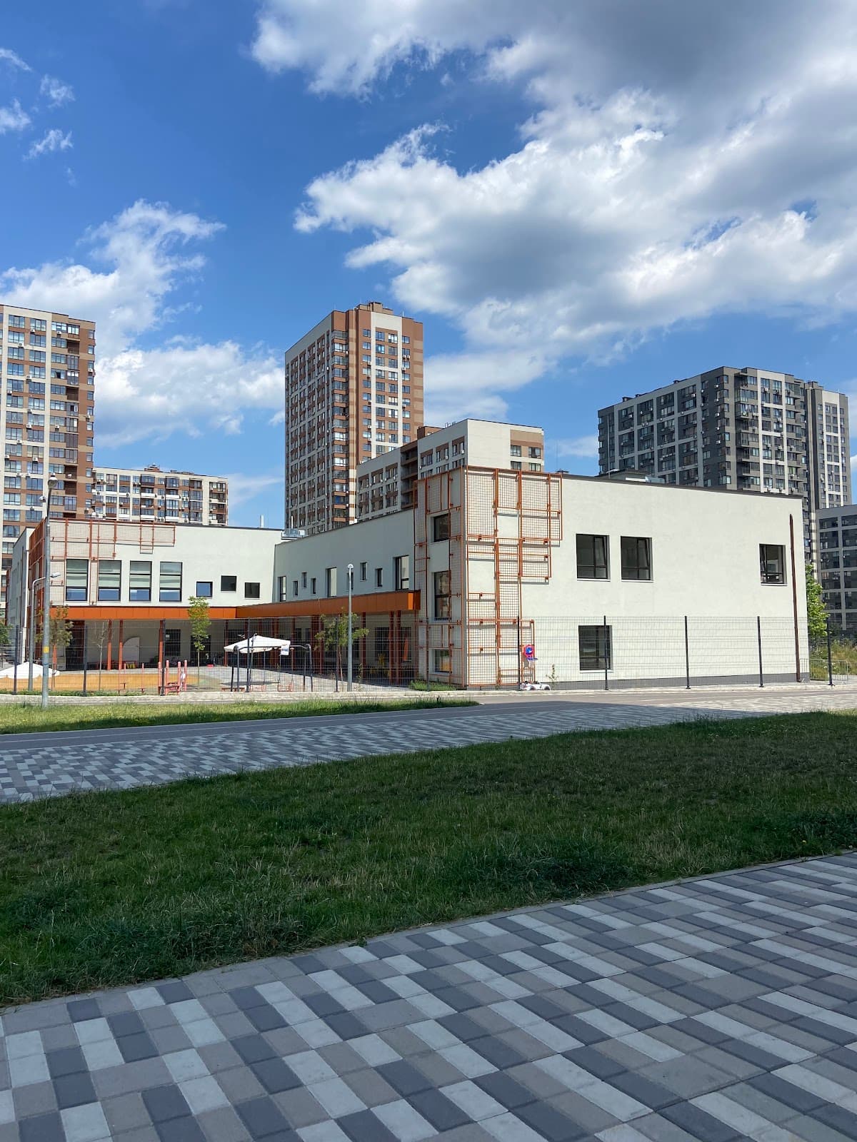 Гiмназiя Спiльношкола — мініатюра 4